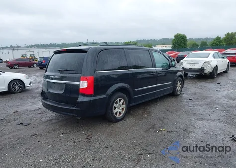 2012 Chrysler Town & Country Touring z USA, uszkodzony, nr VIN 2C4RC1BG2CR326214